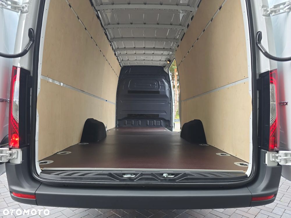 Mercedes-Benz SPRINTER 319 3.0 V6 190KM 60 Tyś km LONG 4,80cm Długi BOGATA OPCJA WYPOSAŻENIA KAMERA FUL LED HIGH PERFORMANCE MBOX 7 cala SEDZENIE KIEROWCY KOMFORTOWE TEMPOMAT AKTYWNY SALON PL STAN NOWY NOWY NOWY SERWIS ASO DO OSTATNIEGO Km - 22