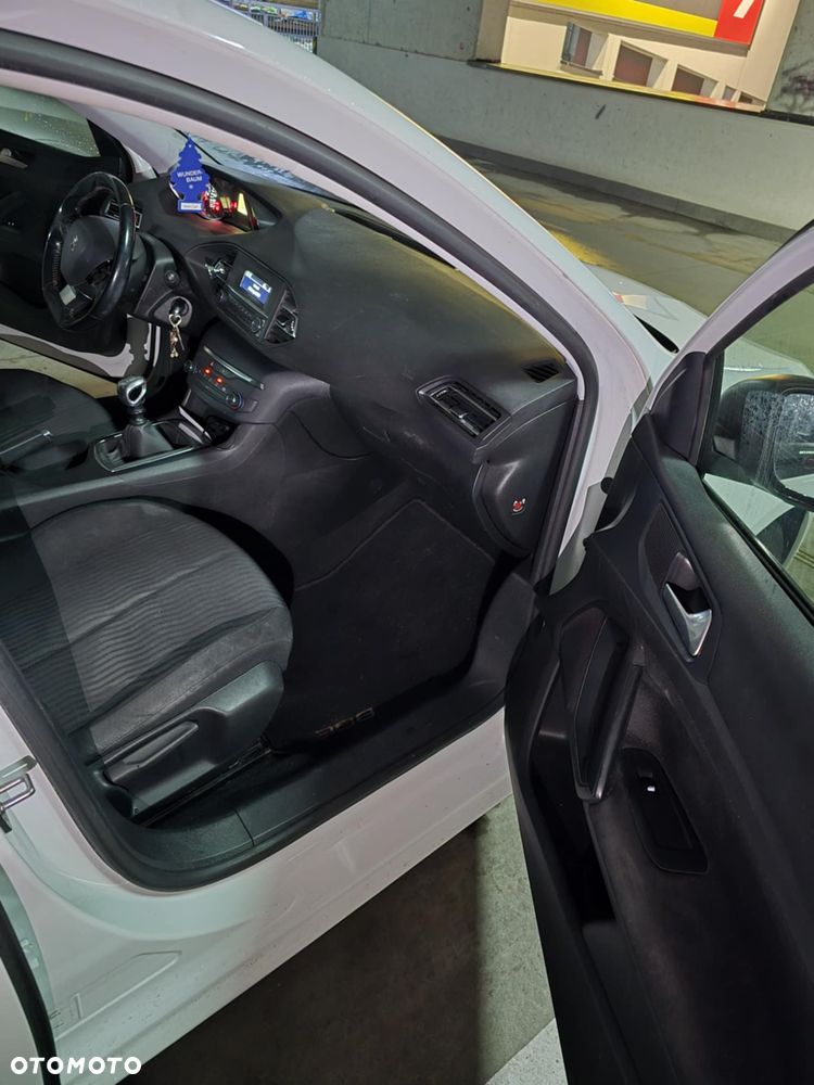 Peugeot 308 1.2 PureTech Access S&S - 8