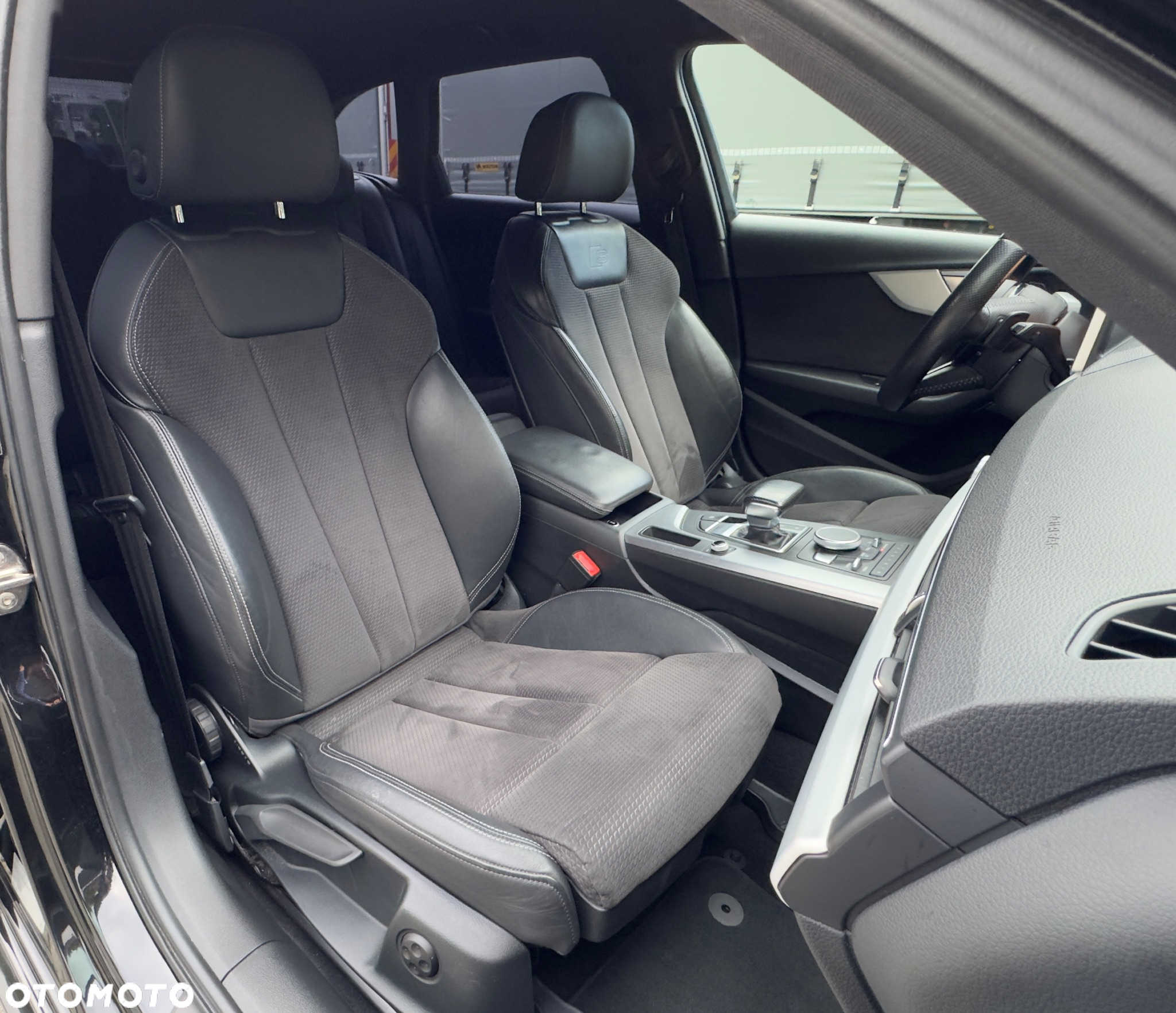 Audi A4 Avant 2.0 TDI Sport S tronic - 31