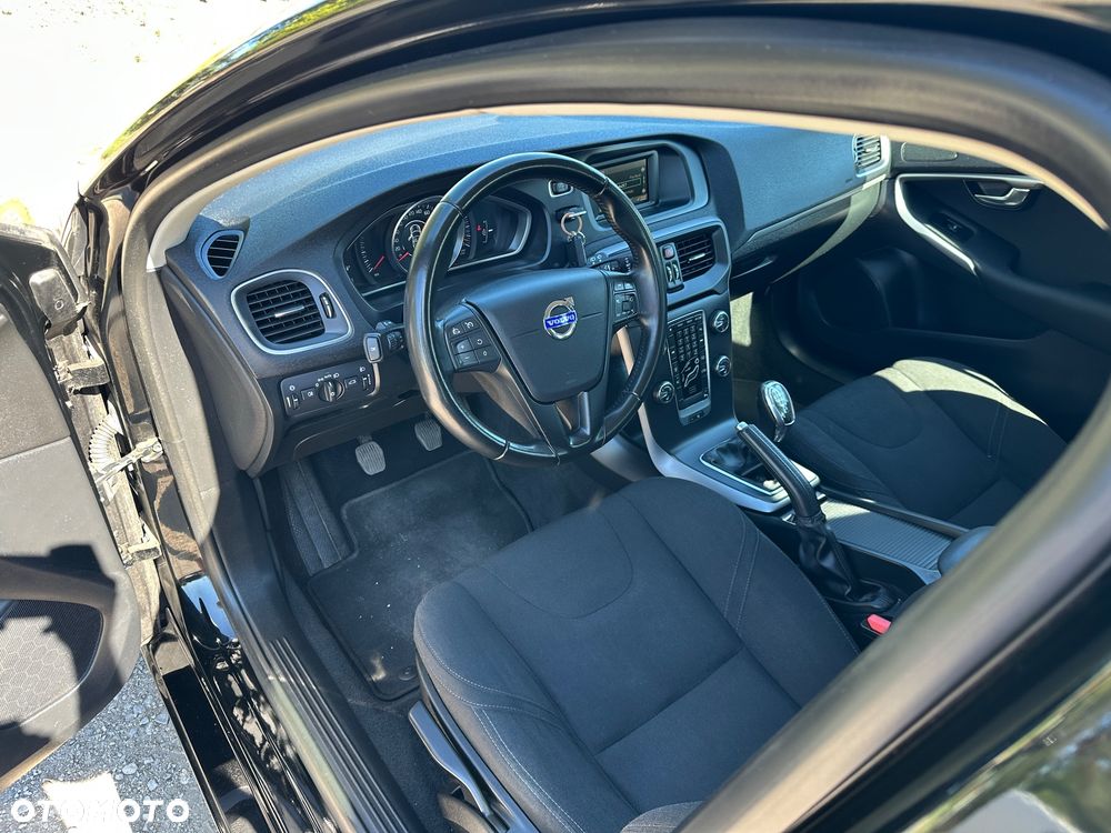 Volvo V40 T2 - 17
