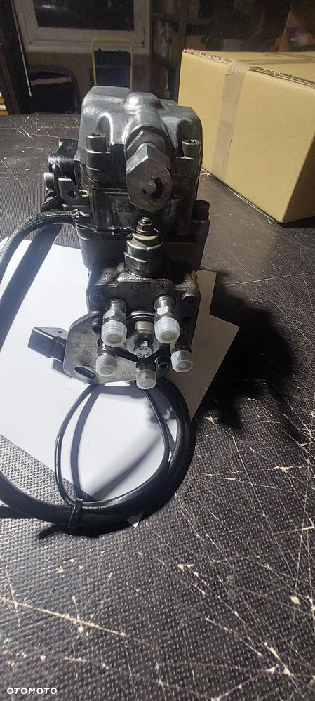 Pompa wtryskowa  vw t4 75 kw 2.5 tdi 074130115B - 6