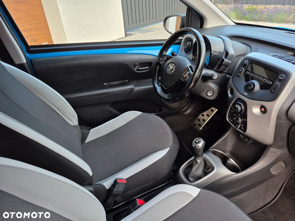 Toyota Aygo x-cite Style Selection - 18