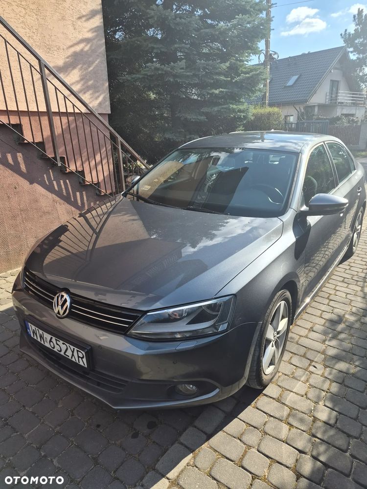 Volkswagen Jetta 1.4 TSI Comfortline - 1