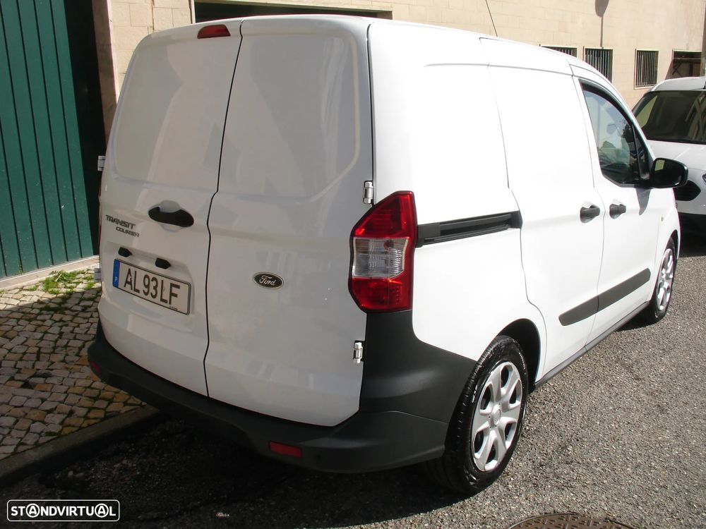 Ford transit courier - 5