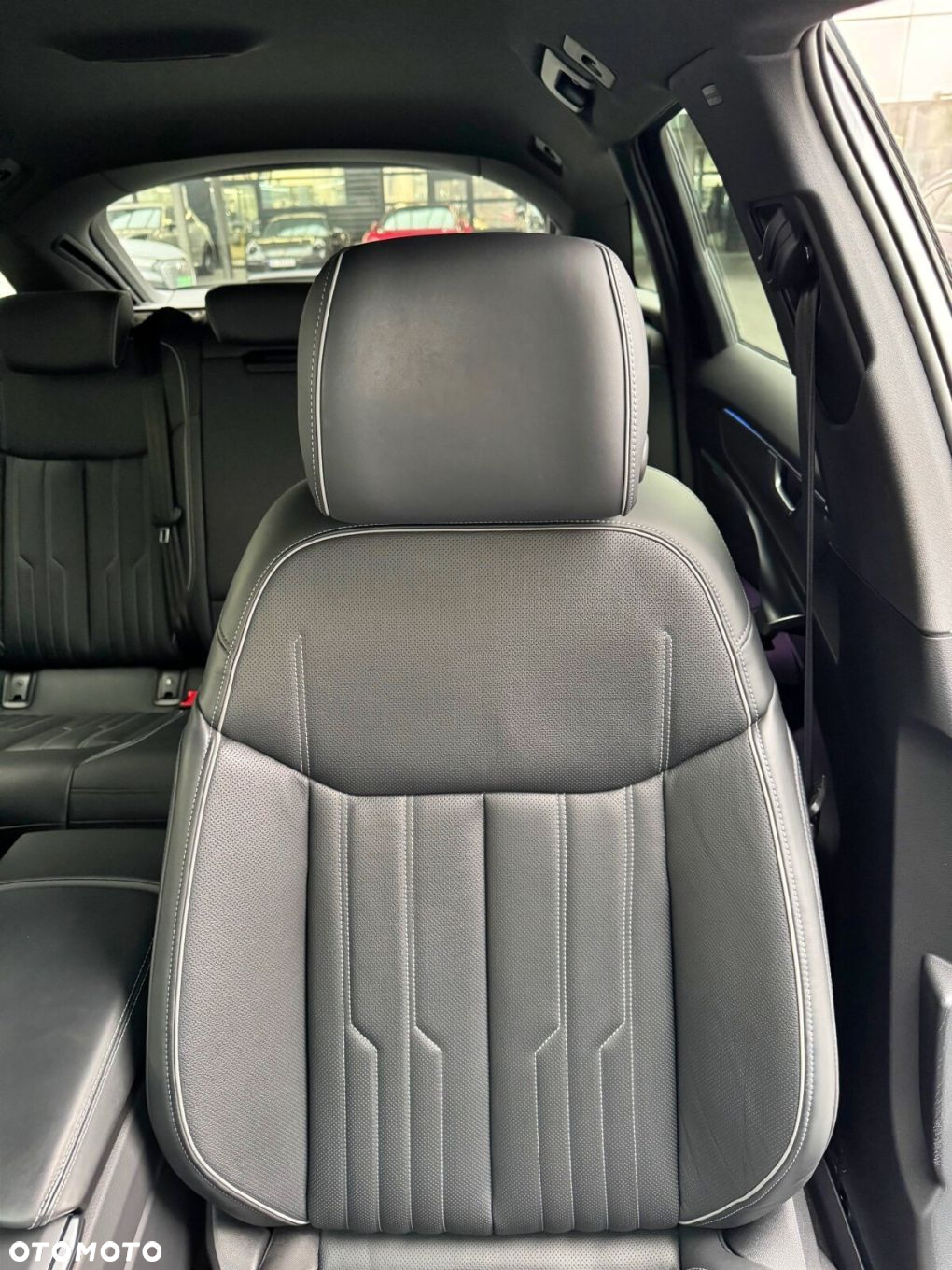 Audi A6 Allroad - 13