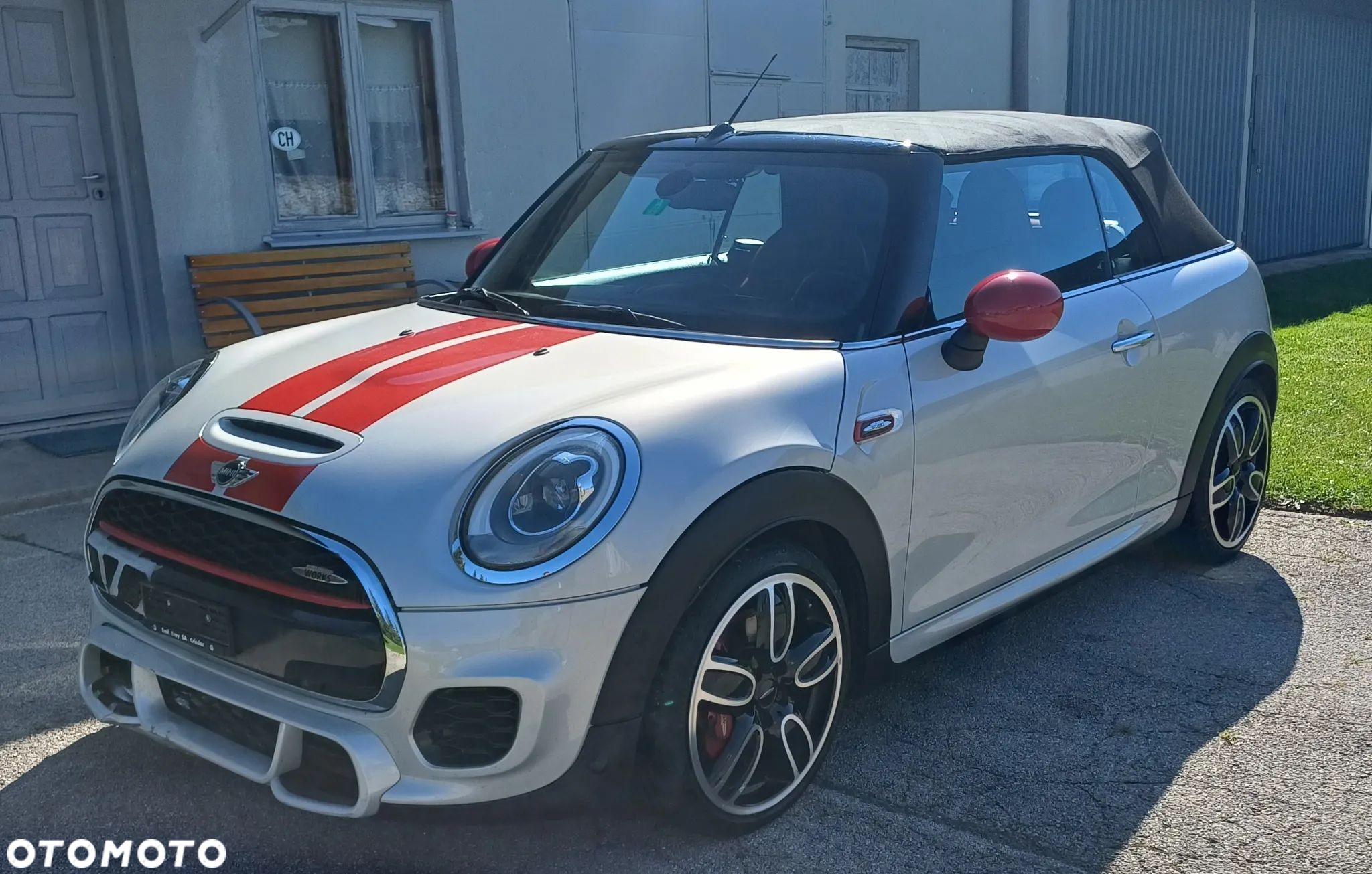 MINI John Cooper Works Cabrio - 1