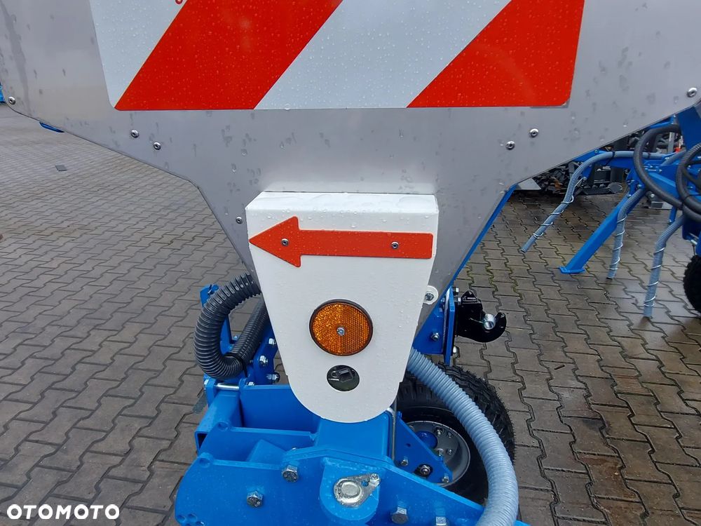 Inny CARRE FERTILOC+ - 28