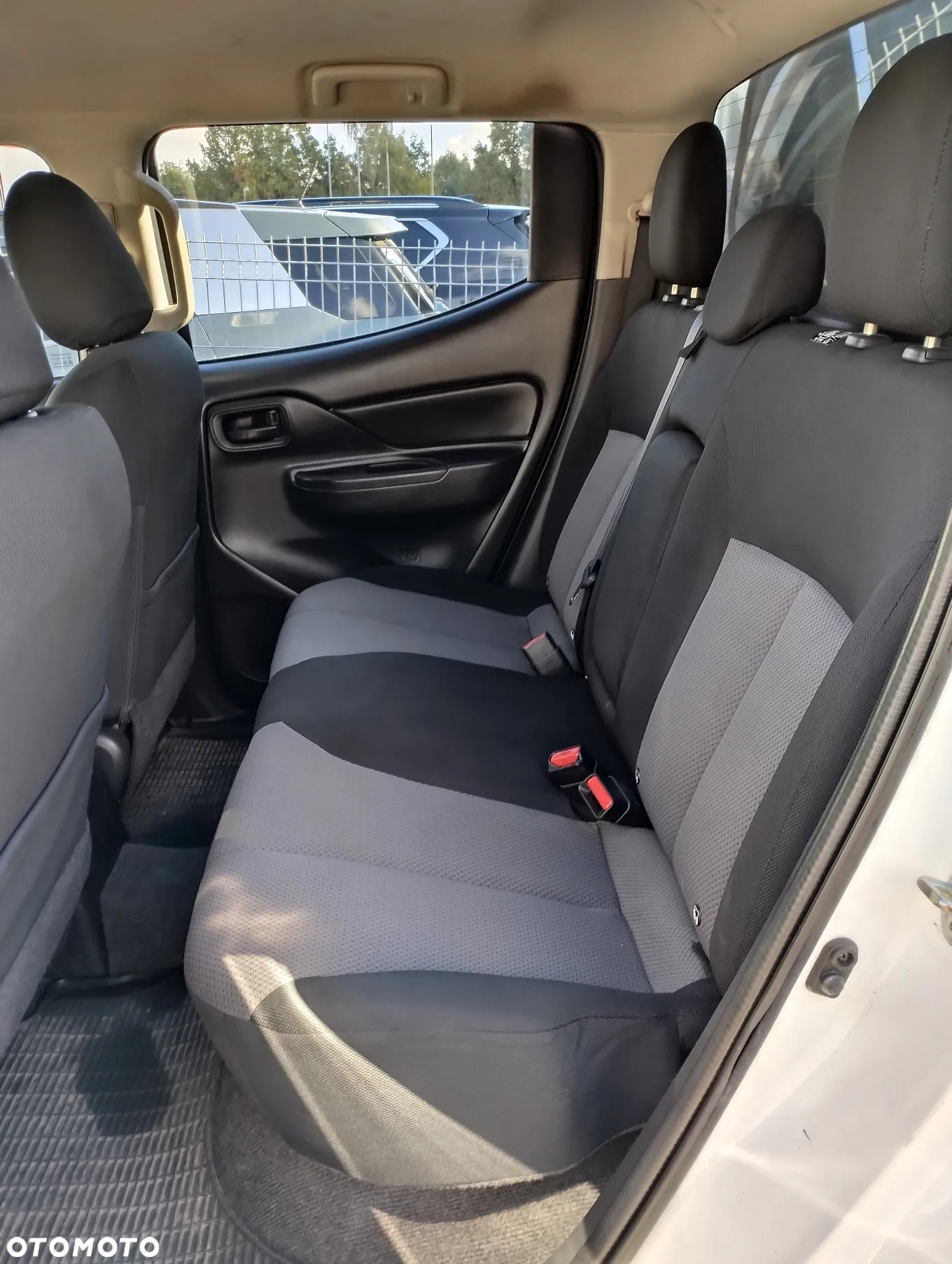 Mitsubishi L200 - 15