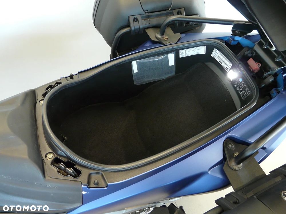 Kymco AK 550 - 15