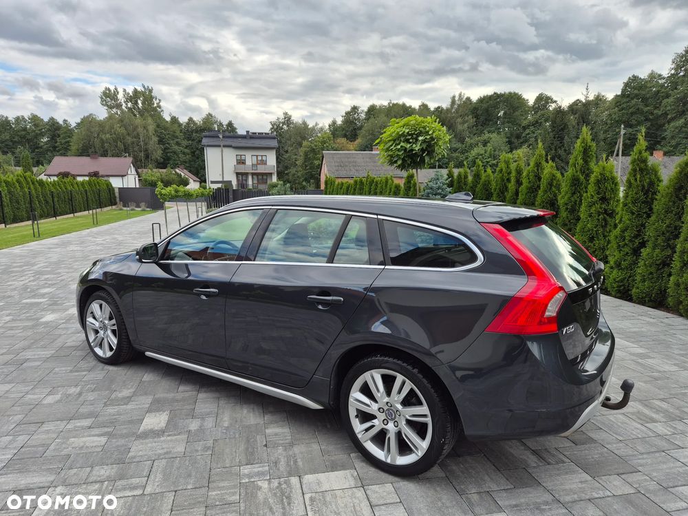 Volvo V60 T4 Summum - 3