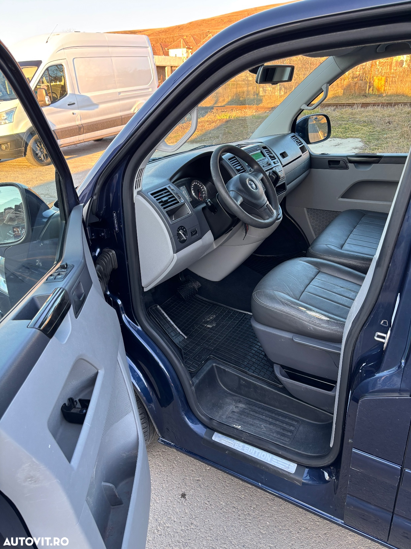 Volkswagen Transporter - 7
