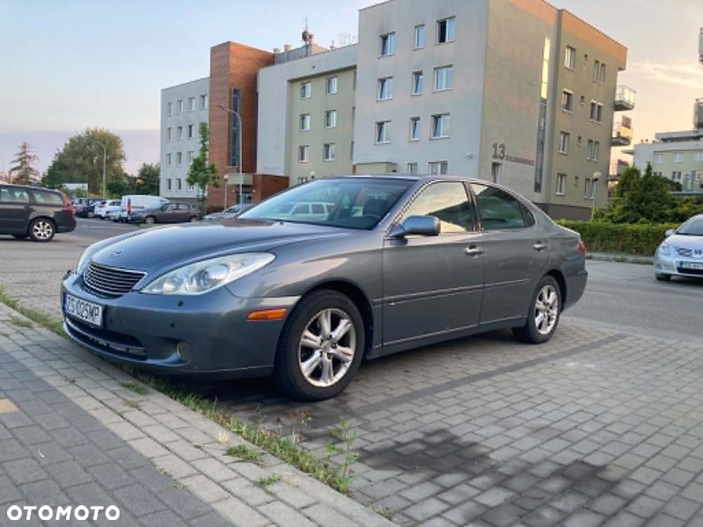 Lexus ES - 6