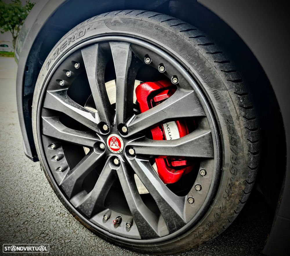 Jaguar F-Type Coupe P300 Aut. R-Dynamic Black - 40