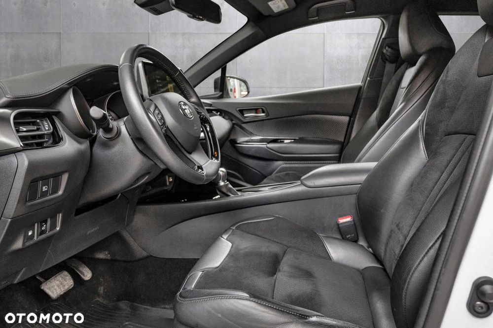 Toyota C-HR Lounge - 7