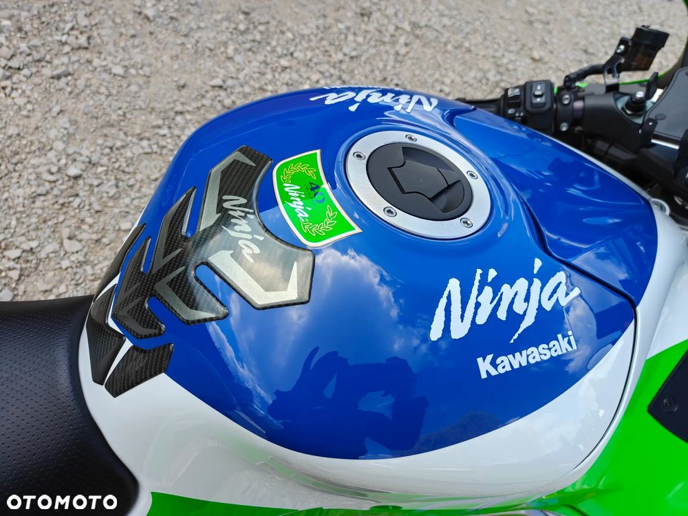 Kawasaki ZZR - 9