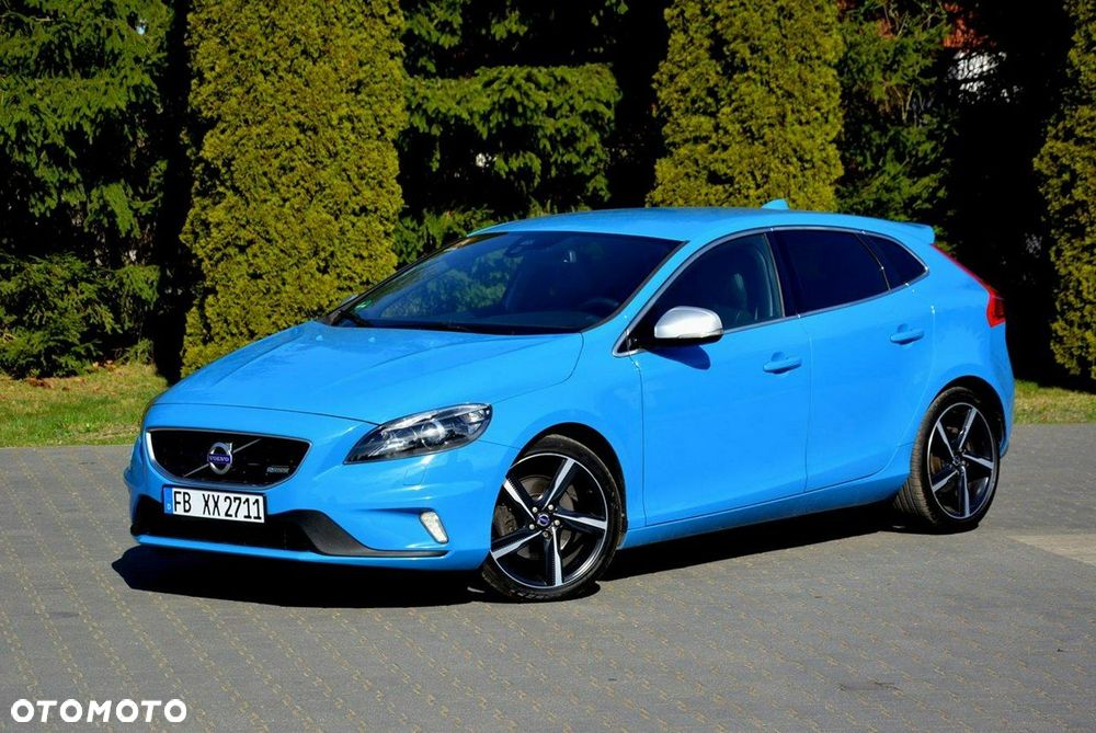 Volvo V40 T3 R-Design Momentum - 3