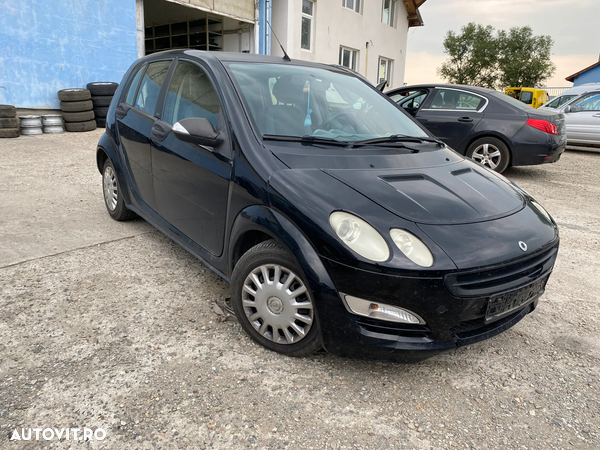 Dezmembrez piese Smart Forfour