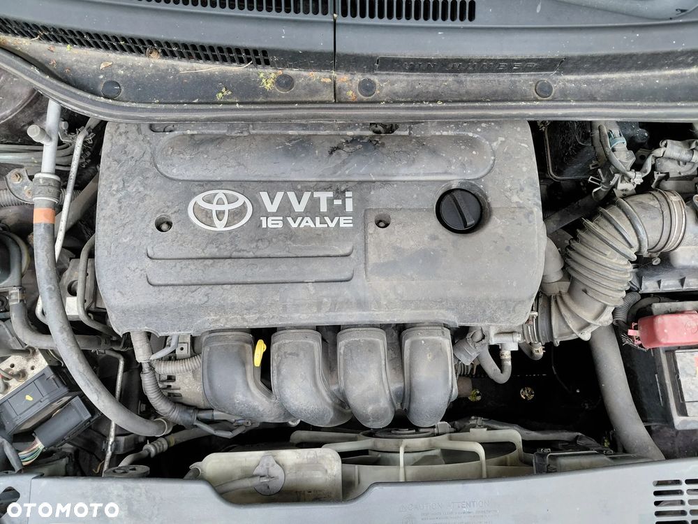Toyota Corolla Verso 1.8 Luna - 11