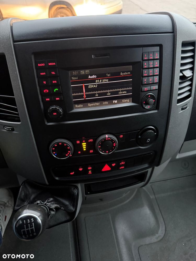 Volkswagen Crafter 2.0 140KM, L2H1, Zadbany, Bogate wyposażenie - 19