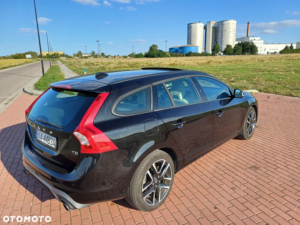 Volvo V60 T5 Drive-E Dynamic Edition (Momentum) - 7