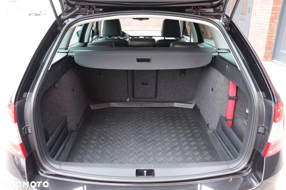 Skoda Octavia 2.0 TDI DSG Clever - 37