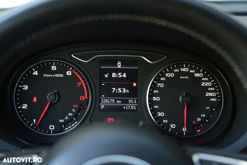 Audi A3 1.4 TFSI Cylinder on demand S tronic S line Sportpaket - 24
