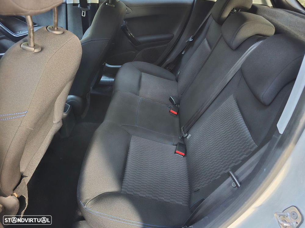 Peugeot 208 1.2 PureTech Active - 24