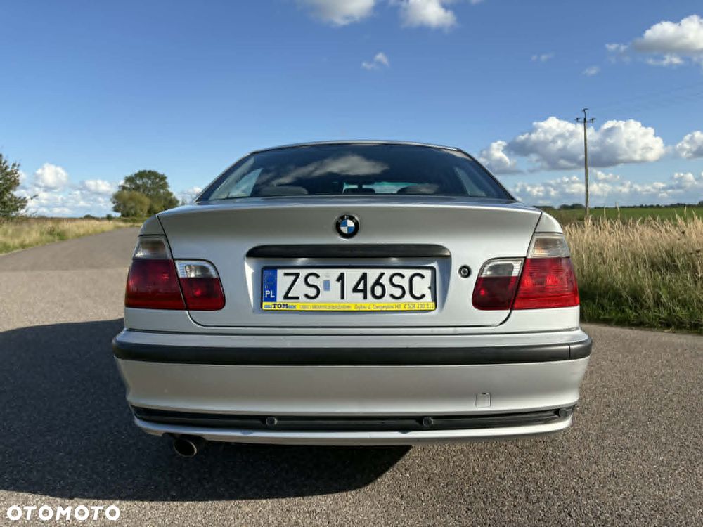 BMW Seria 3 318i - 6