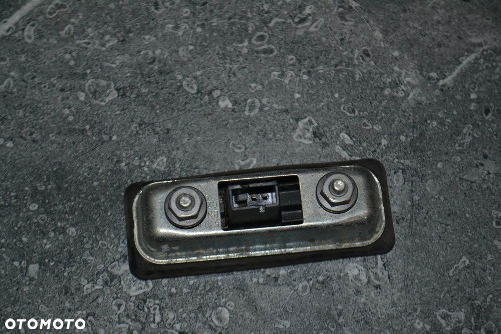 SKODA SUPERB FABIA II KLAMKA KLAPY BAGAŻNIKA TYŁ MIKROSTYK 3T0827566C - 2