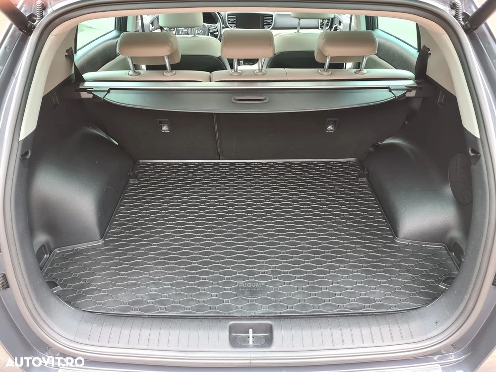 Kia Sportage 1.6 CRDI AWD Eco-Dynamics+ (48V M-H) DCT PLATINUM - 24