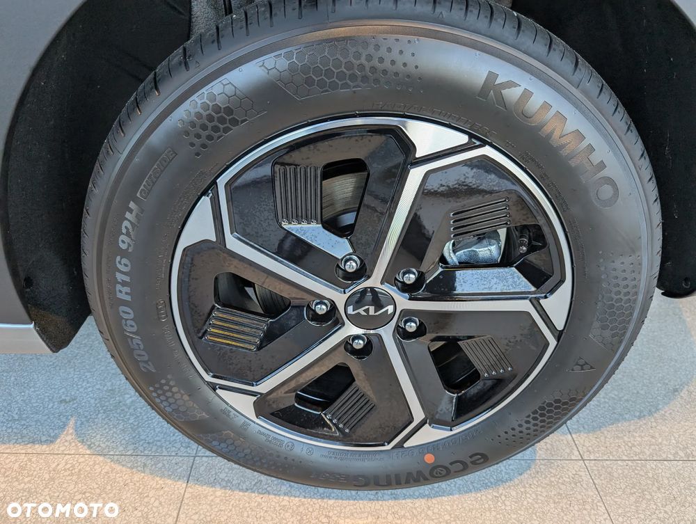 Kia Niro 1.6 GDI Hybrid M - 19