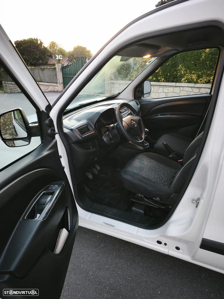 Opel Combo - 9