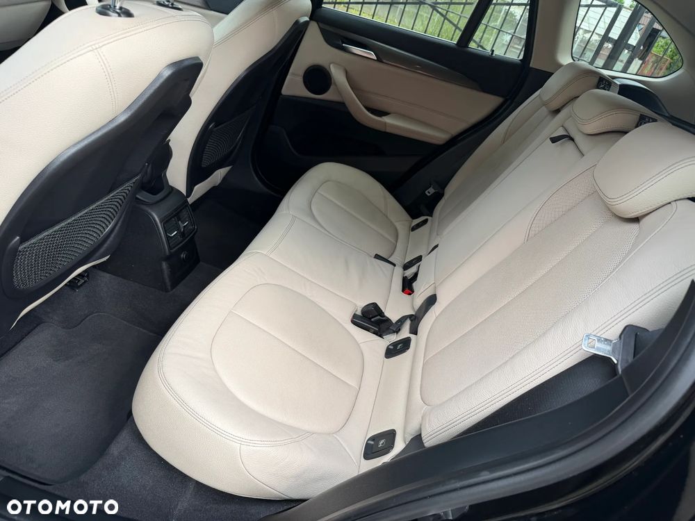 BMW X1 sDrive18i GPF xLine - 31
