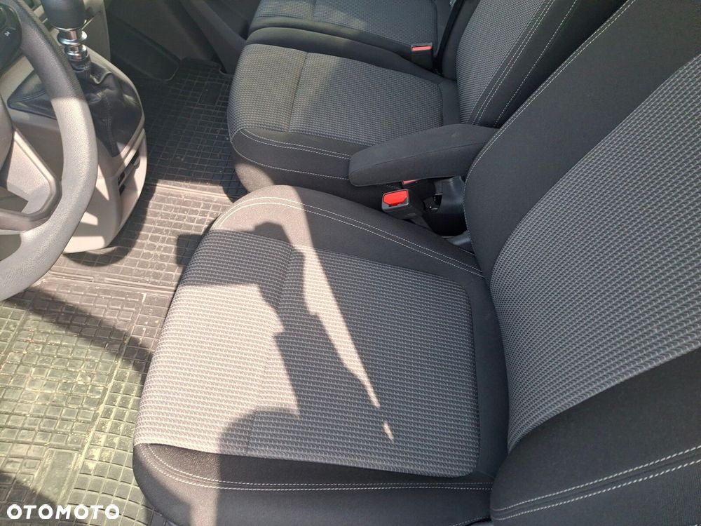 Volkswagen Transporter - 35