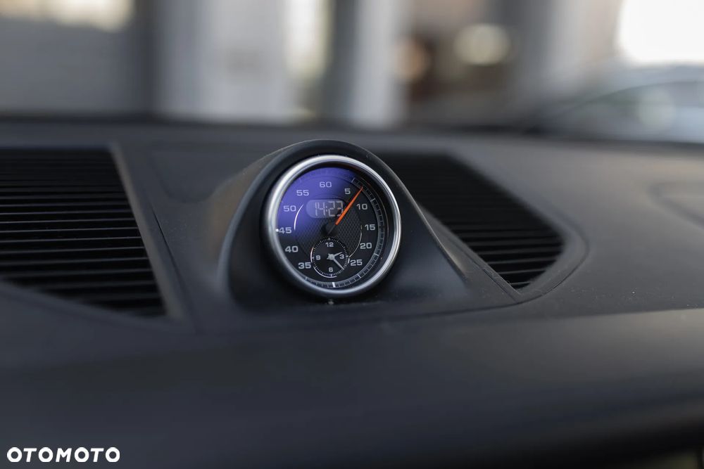 Porsche Macan Standard - 21