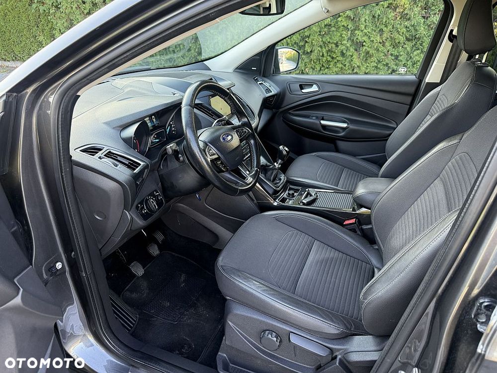 Ford Kuga 1.5 EcoBlue ST-LINE - 10