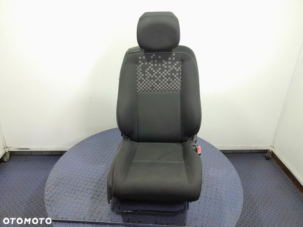 RENAULT MEGANE III LIFT HB 3D FOTEL PRZÓD PRZEDNI PRAWY PASAŻERA - 1