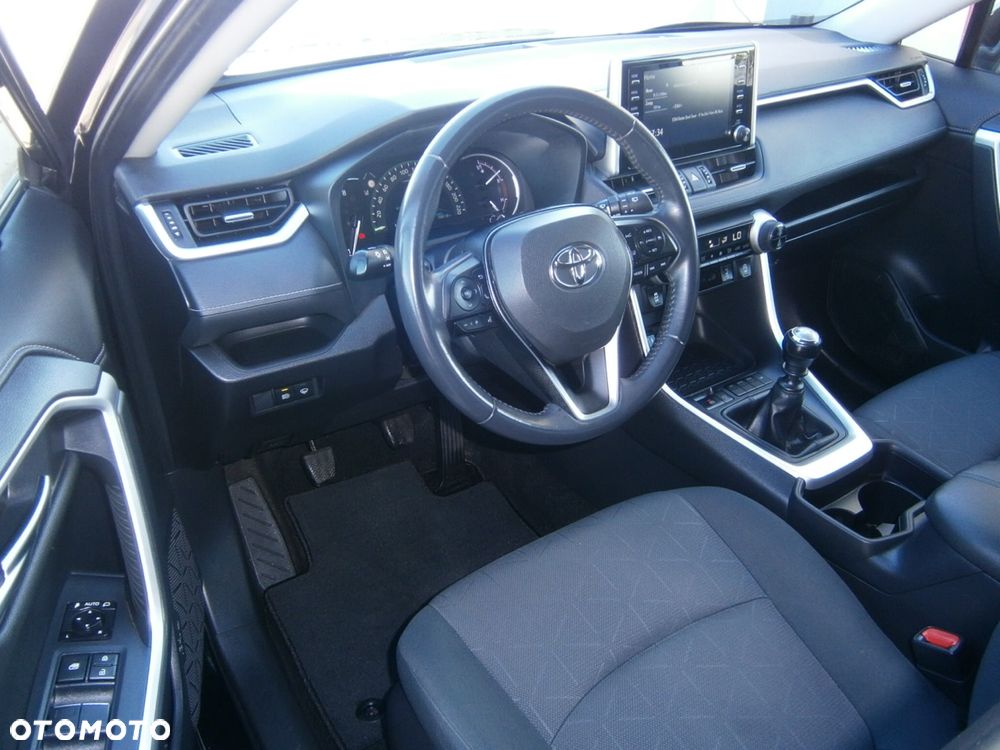 Toyota RAV4 2.0 Comfort 4x2 - 13