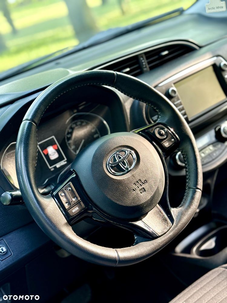 Toyota Yaris 1.5 VVT-i Club - 18