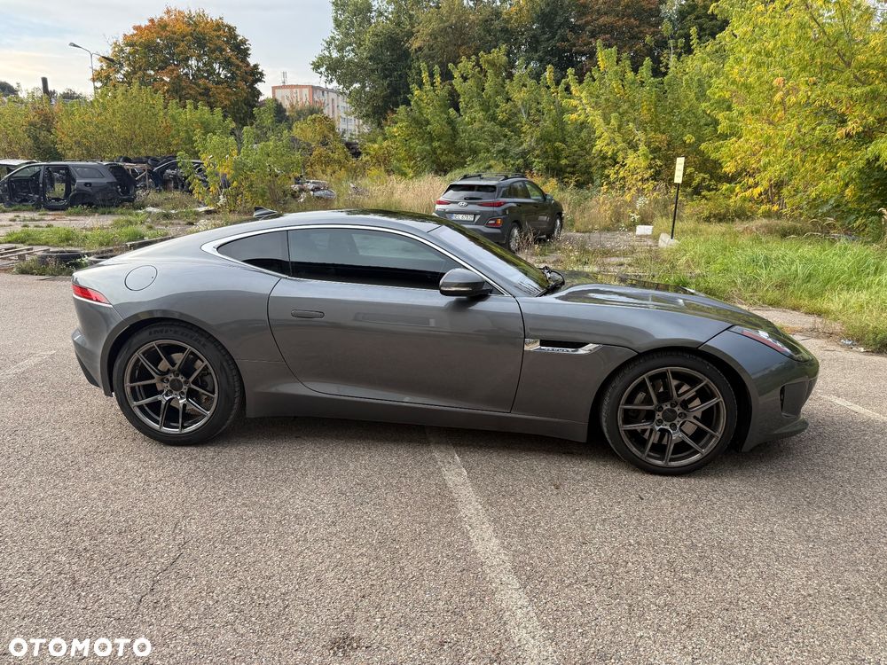 Jaguar F-Type - 4