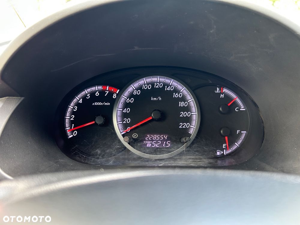 Mazda 5 2.0 Exclusive + - 15