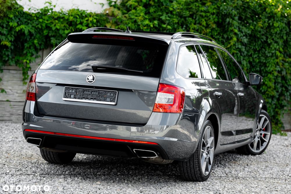 Skoda Octavia 2.0 TSI (Green tec) DSG RS - 6