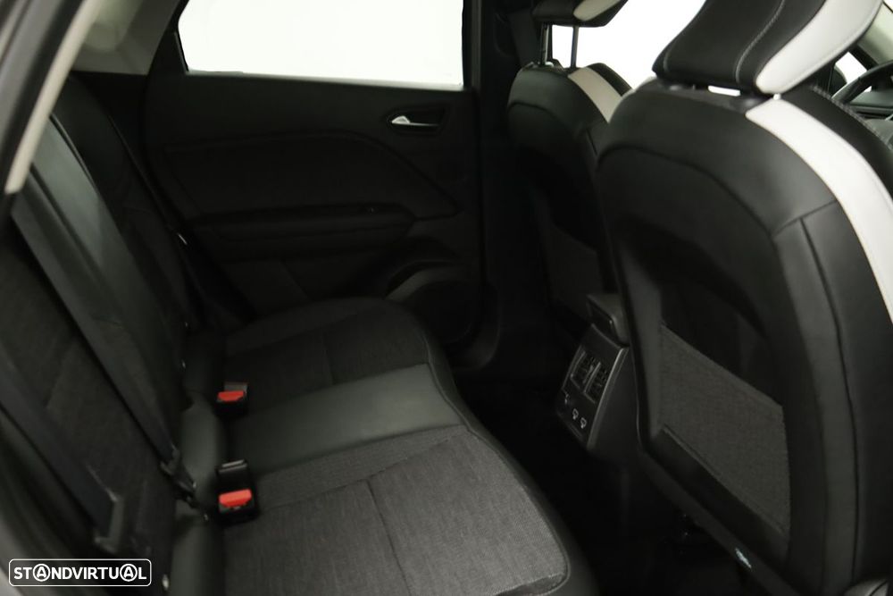 Renault Captur 1.0 TCe Techno Bi-Fuel - 24