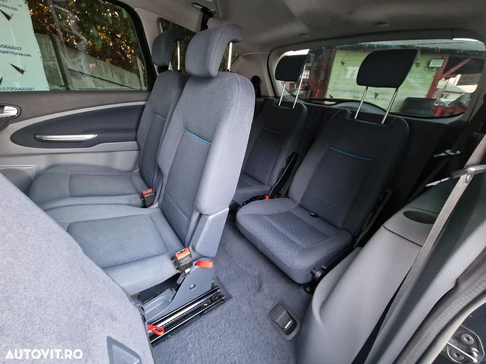 Ford S-Max 2.0 TDCi Trend - 4