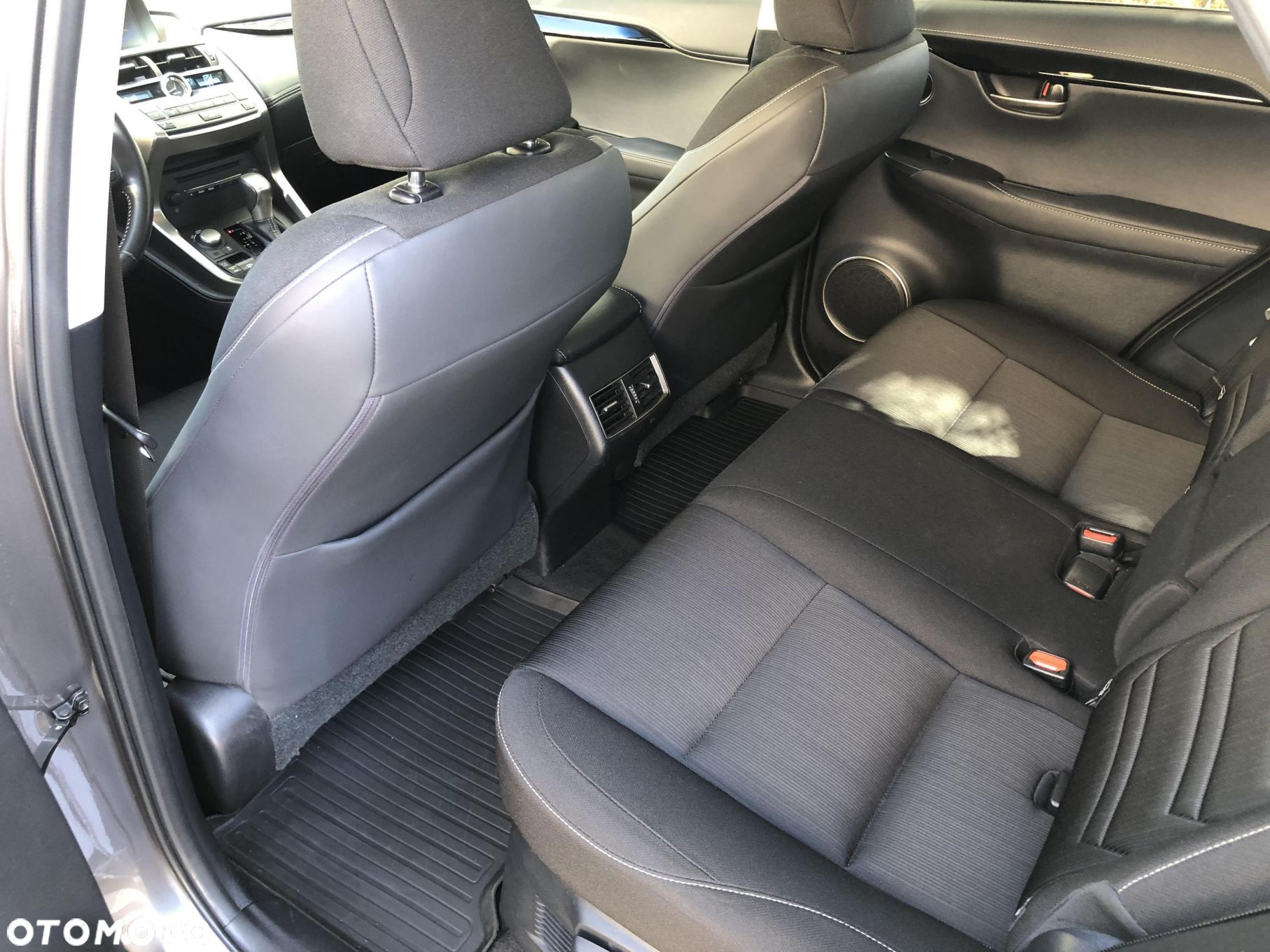 Lexus NX 200t Elite AWD - 17