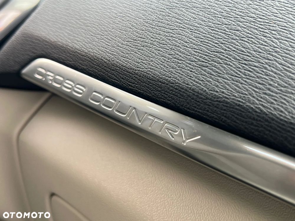 Volvo V40 Cross Country - 14