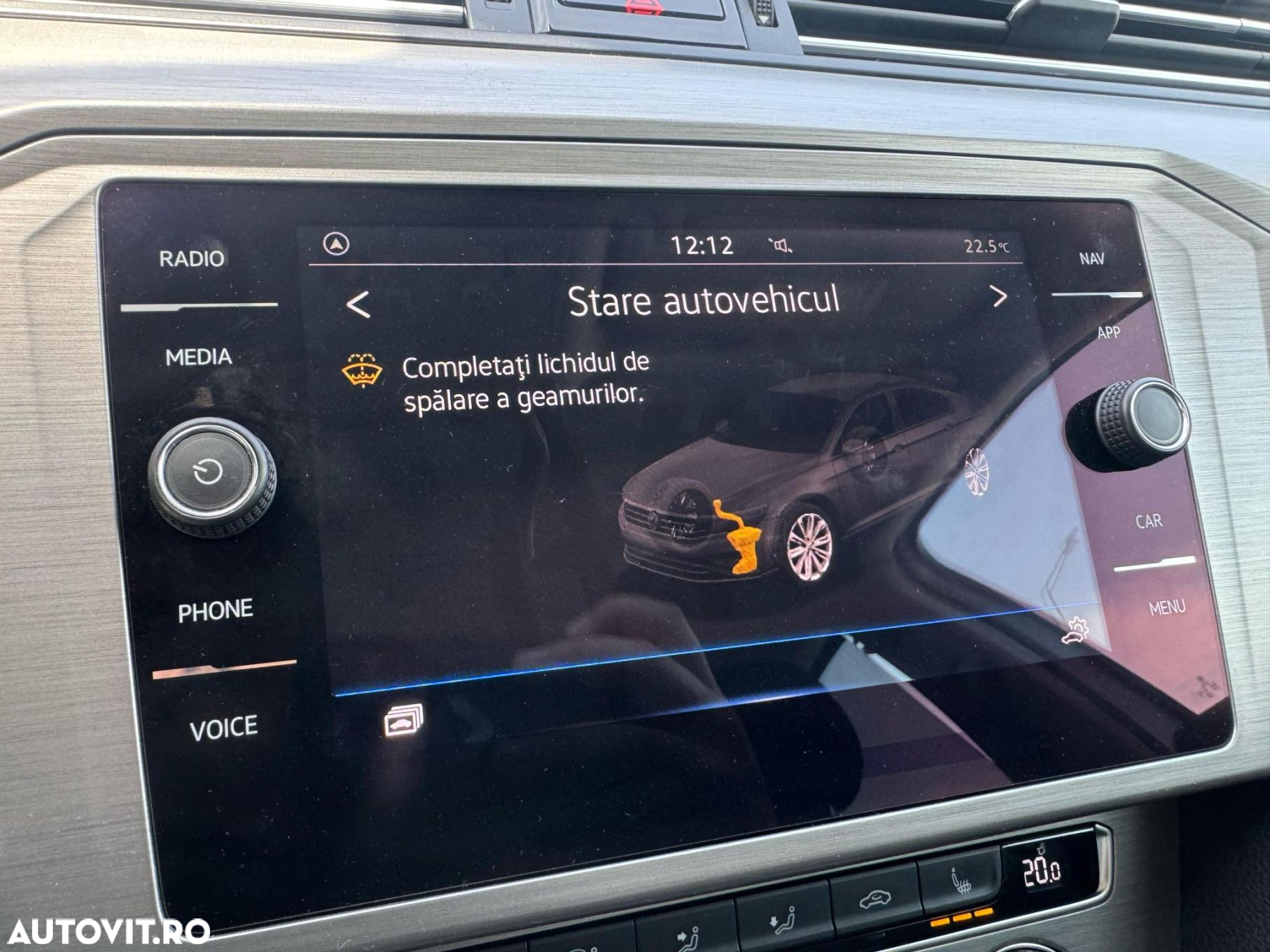 Volkswagen Passat 2.0 TDI DSG Advance - 16