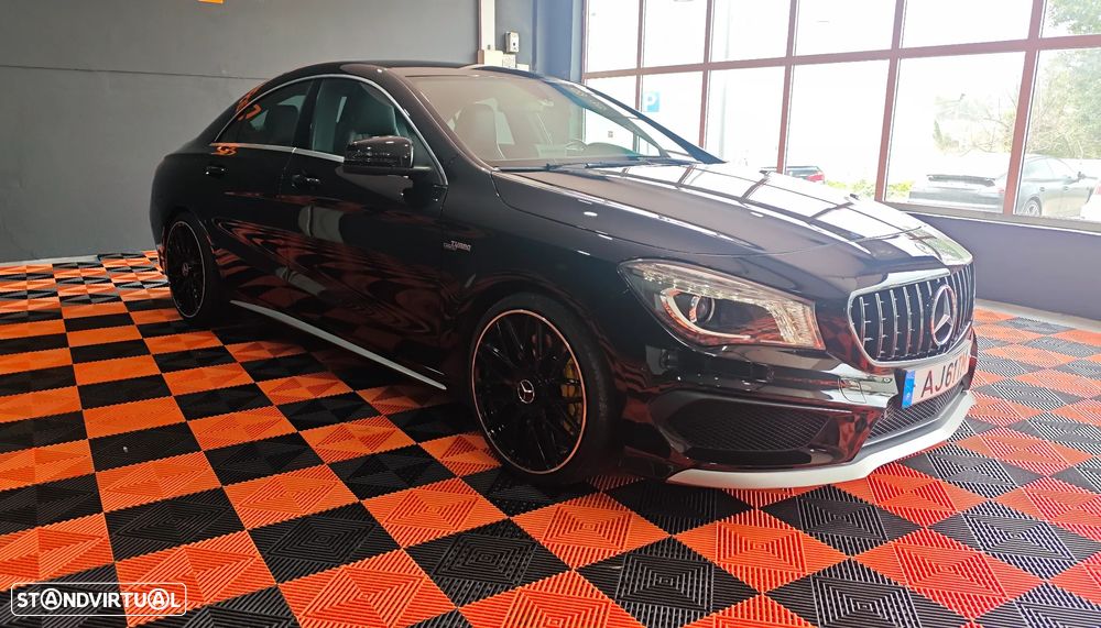 Mercedes-Benz CLA 45 AMG 4Matic Speedshift DCT 7G - 2