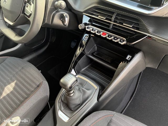 Peugeot 208 1.2 PureTech Active Pack - 21