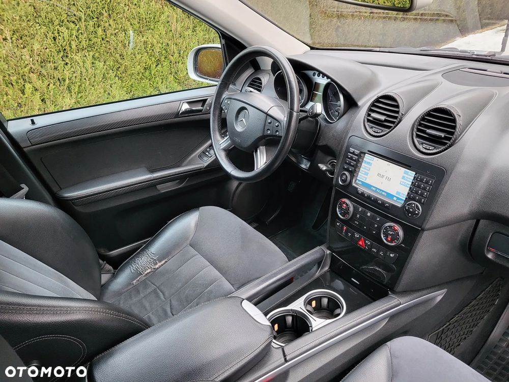 Mercedes-Benz ML - 9